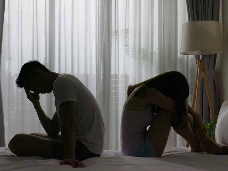 couple breaking up