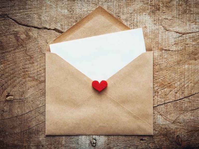 Read more about the article How to Write a Love Letter for Your Partner